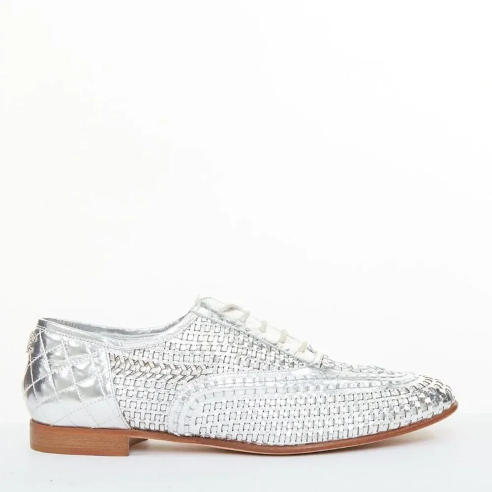 CHANEL 2016 interlocking CC metallic silver woven leather oxford EU39 US9